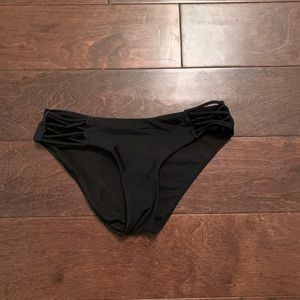 black bikini bottoms,never worn. new without tags!